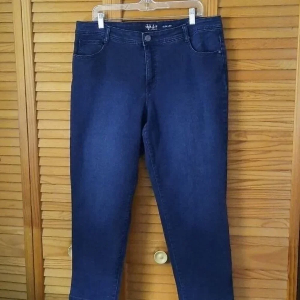 Style & Co Woman Dark Wash Slim Leg Denim Jeans Size 16WP